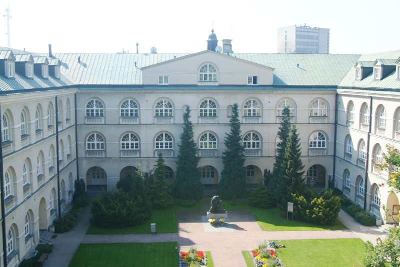 Люблинский католический Университет Иоанна Павла II - академический двор