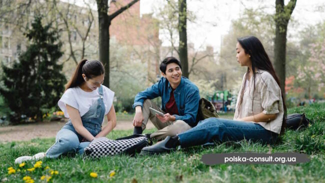 Як живуть українські студенти в Польщі - Polska Consult TM